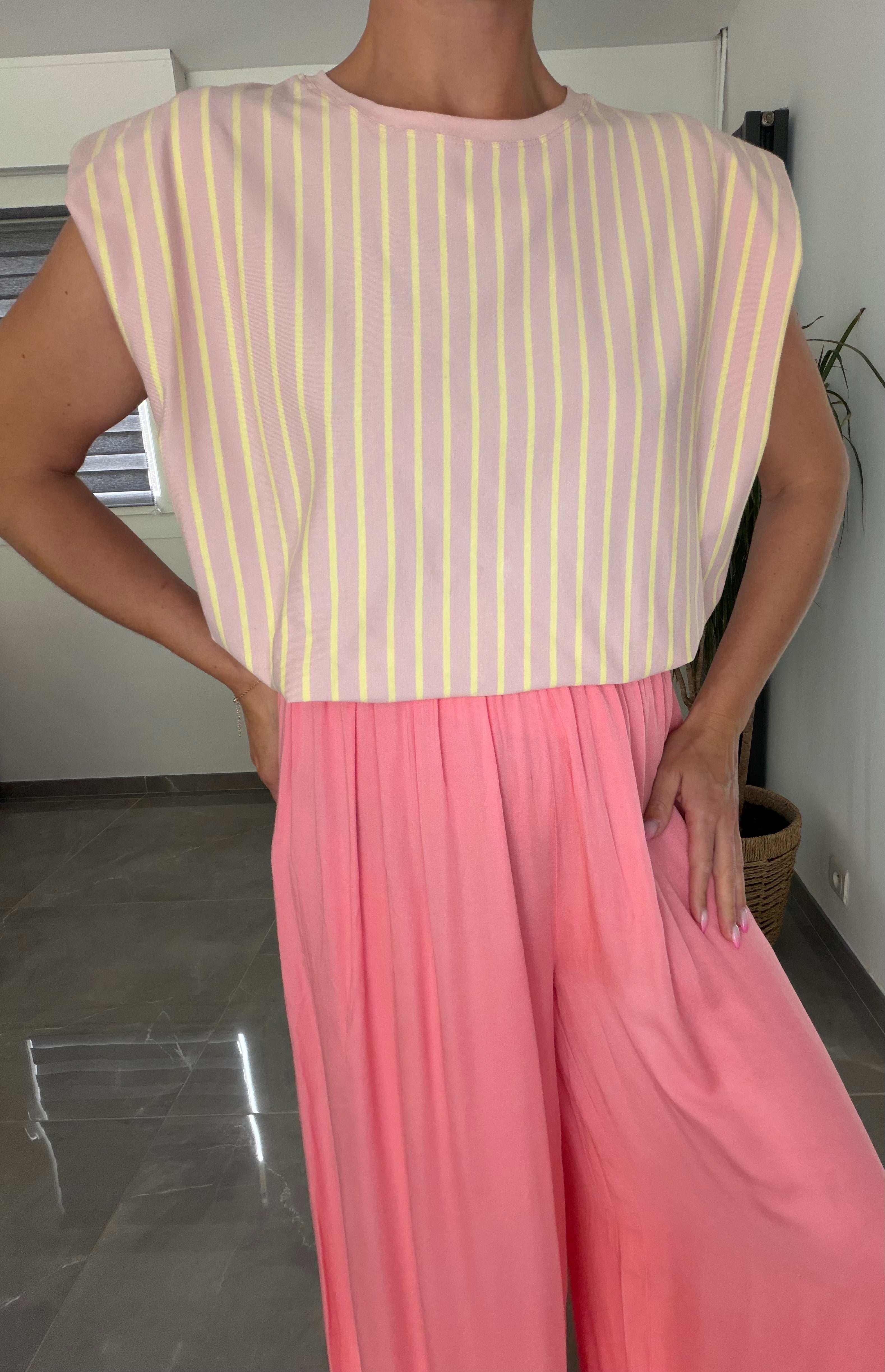 Top cœur rose