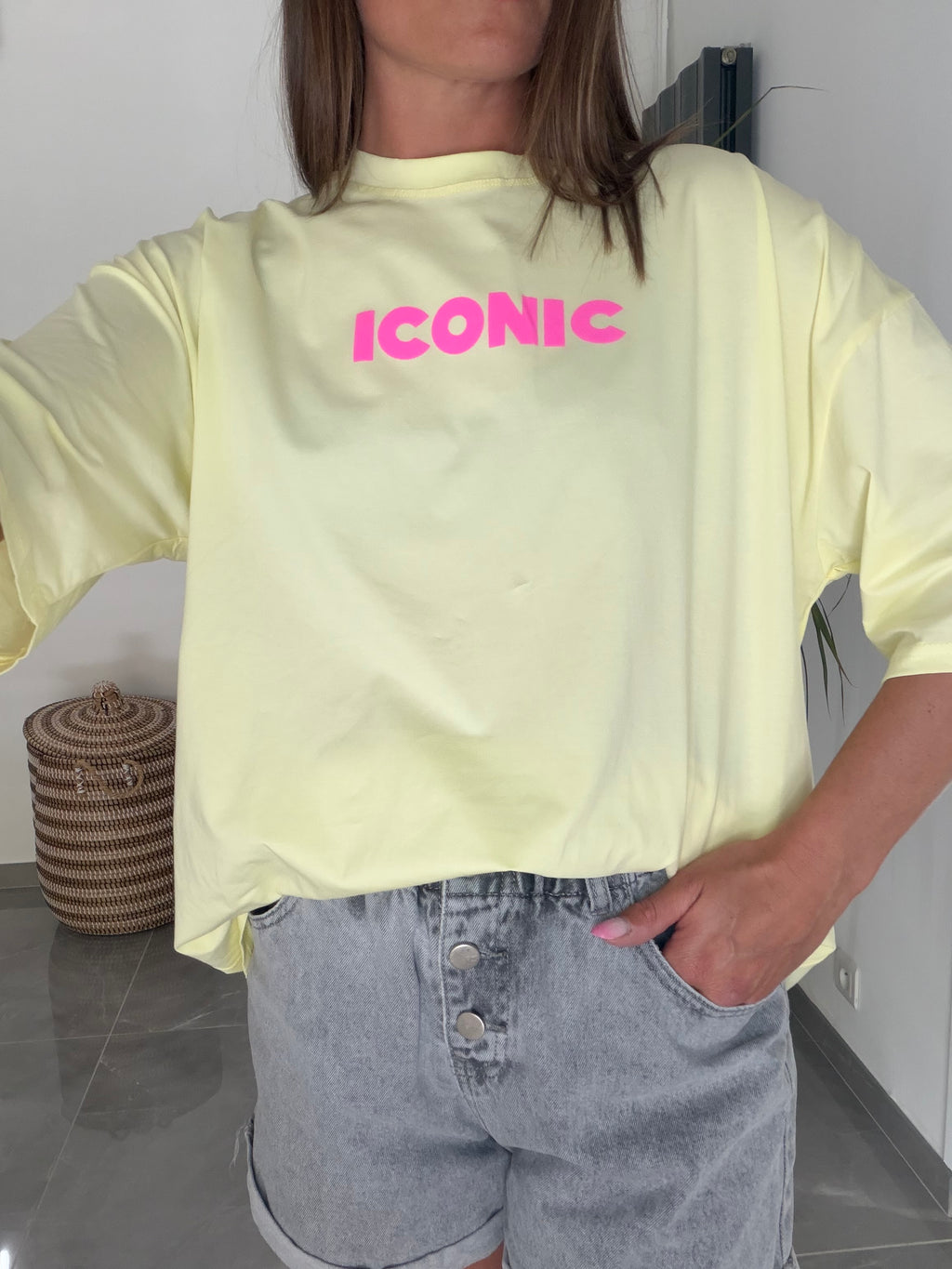 Iconic jaune