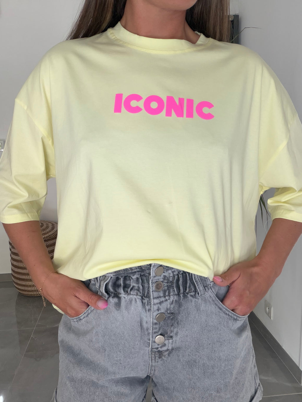 Iconic jaune