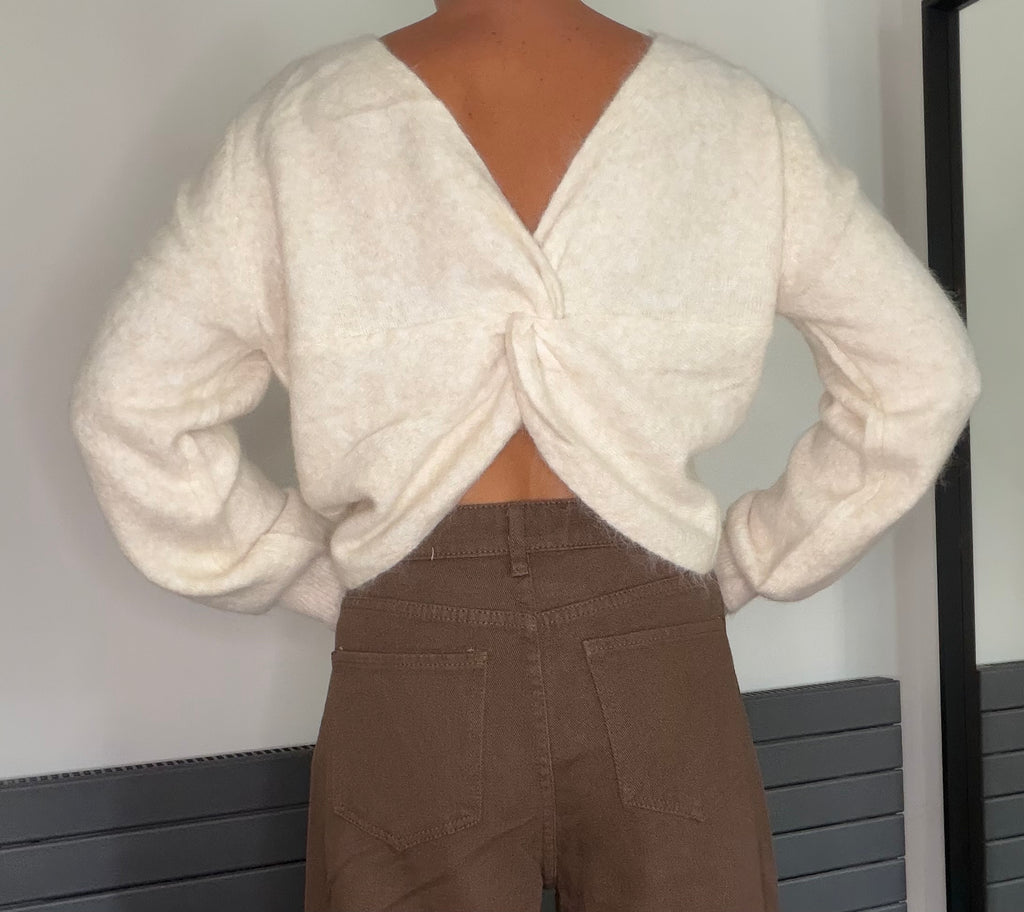 Pull torsadé écru