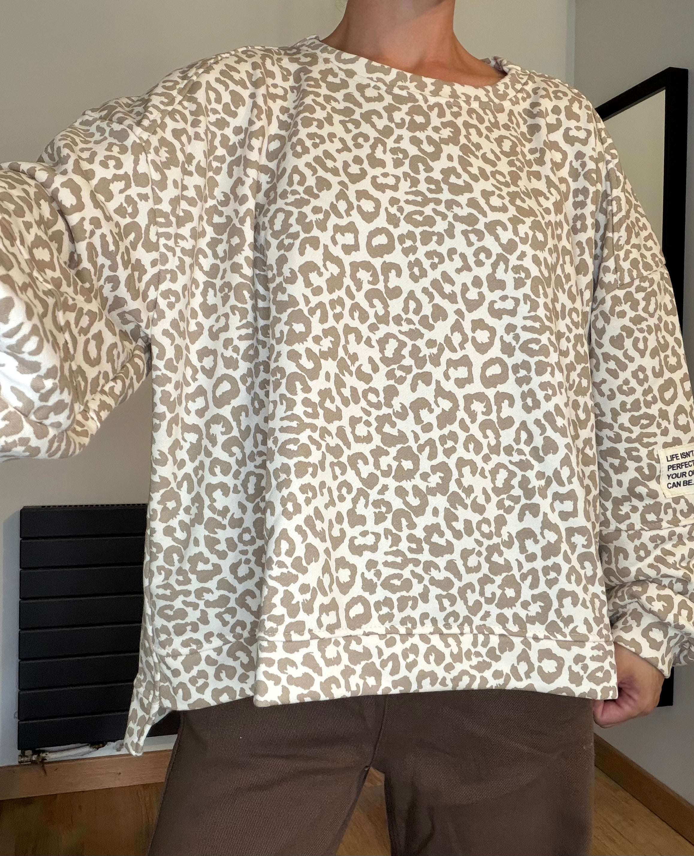 Pull oversize imprimé léopard