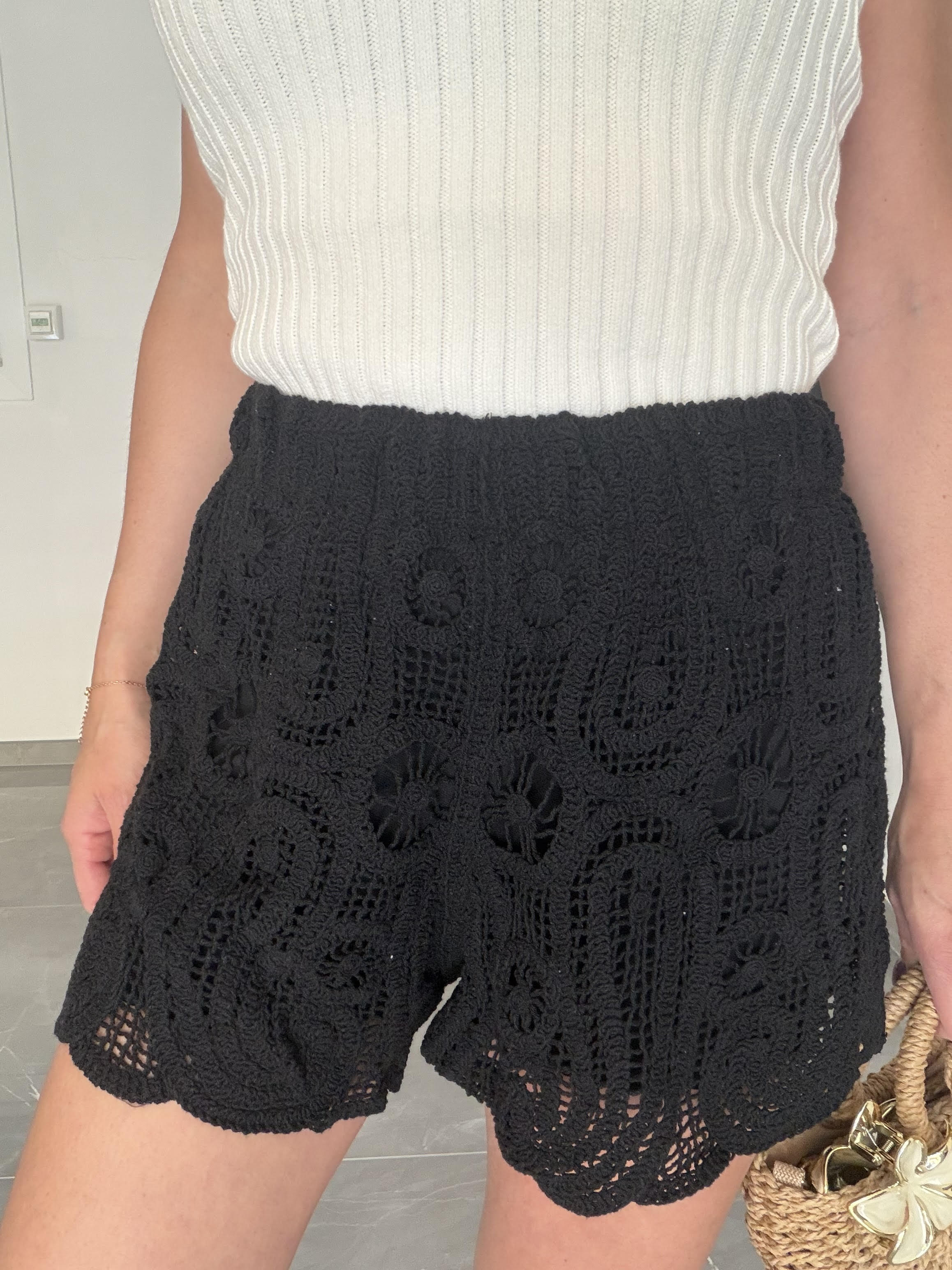short crochet noir